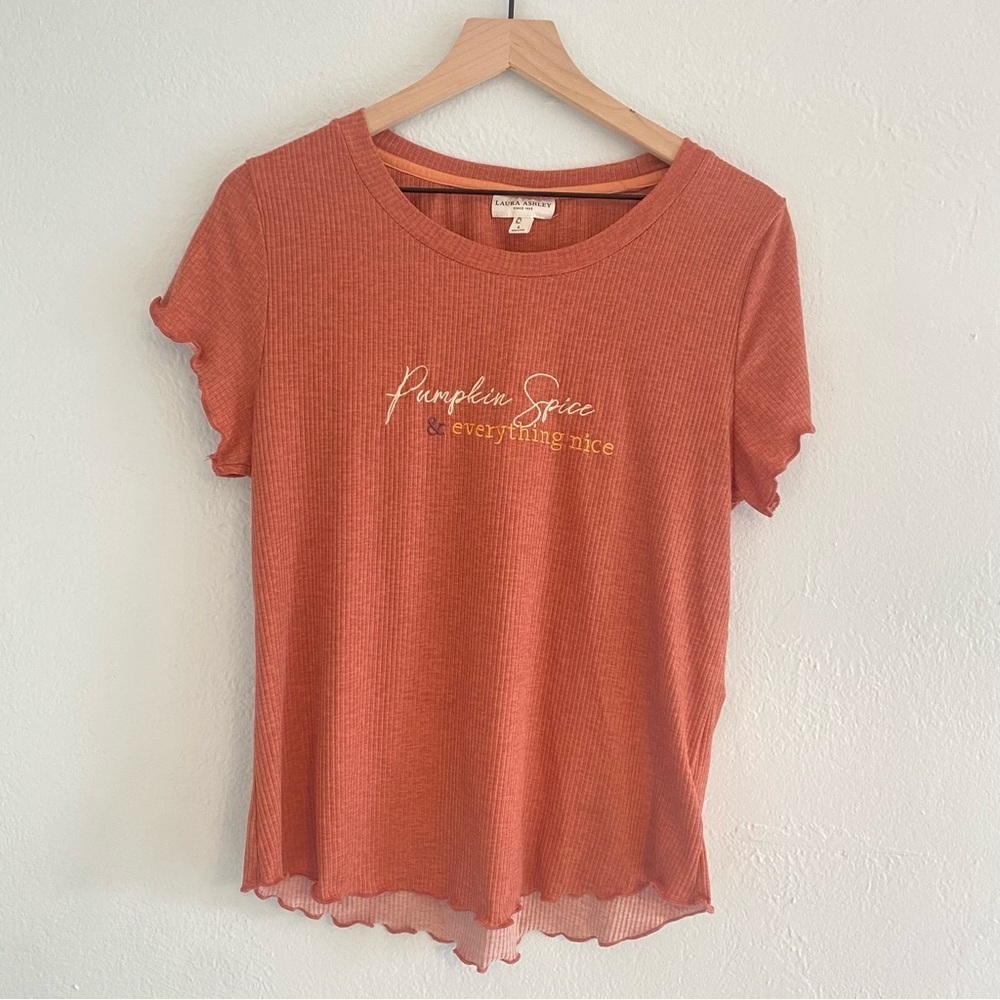 Laura Ashley Orange Short Sleeve T-Shirt with‎ Vintage Charm